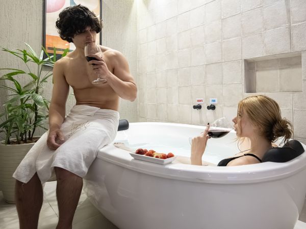 Suíte Ibiraquera com Banheira da Pousada Rosa Karioka na Praia do Rosa 